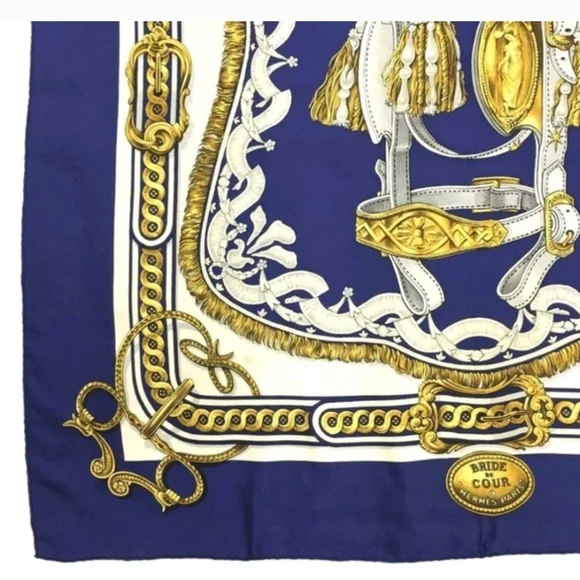 HERMÈS BRIDE DE COUR SILK SCARF CARRÉ 90 NAVY GOLD VINTAGE + HARD BOX - Picture 4 of 8